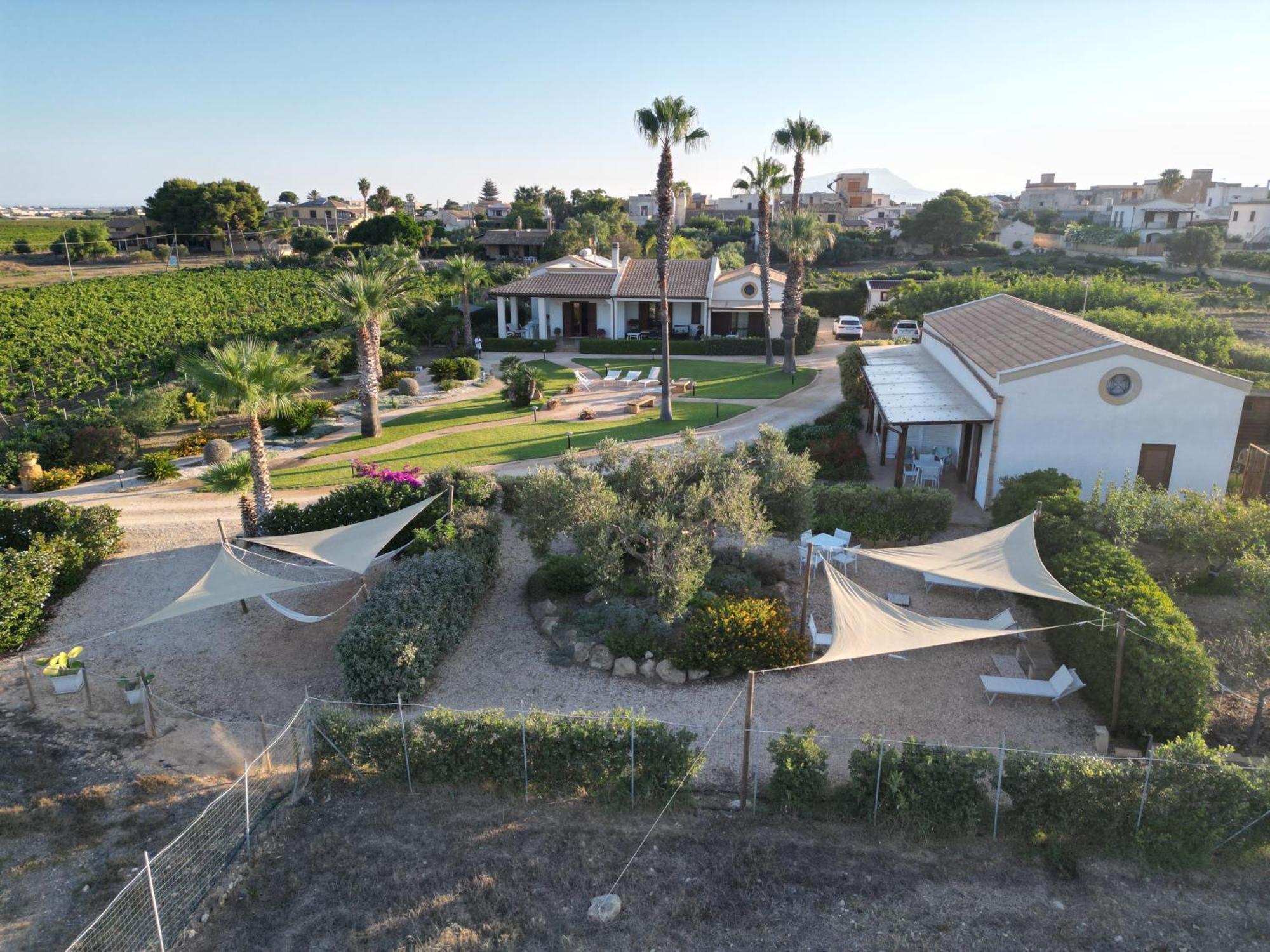 בירג'י וקי Borgo Della Luna מראה חיצוני תמונה